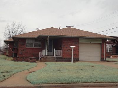423 Texas Ave, Weatherford, OK, 73096
