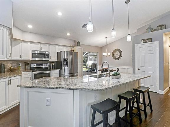 5th image of 1005 Kingsborough Gardens Ct