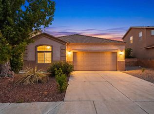 7036 Tree Line Ave NW, Albuquerque, NM 87114