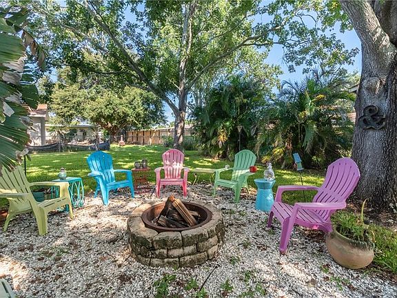 4th image of 1708 Hibiscus Cir S
