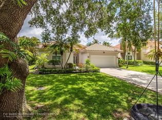 2663 Baccarat Dr, Hollywood, FL 33026