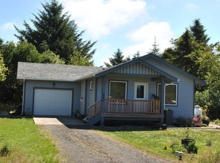 460 Volans Ave SW, Ocean Shores, WA 98569
