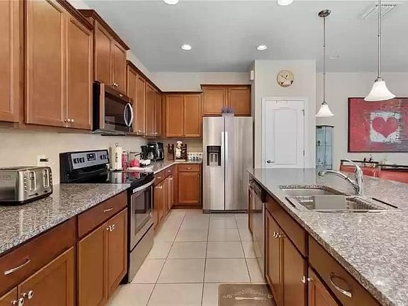 5th image of 8888 Geneve Ct