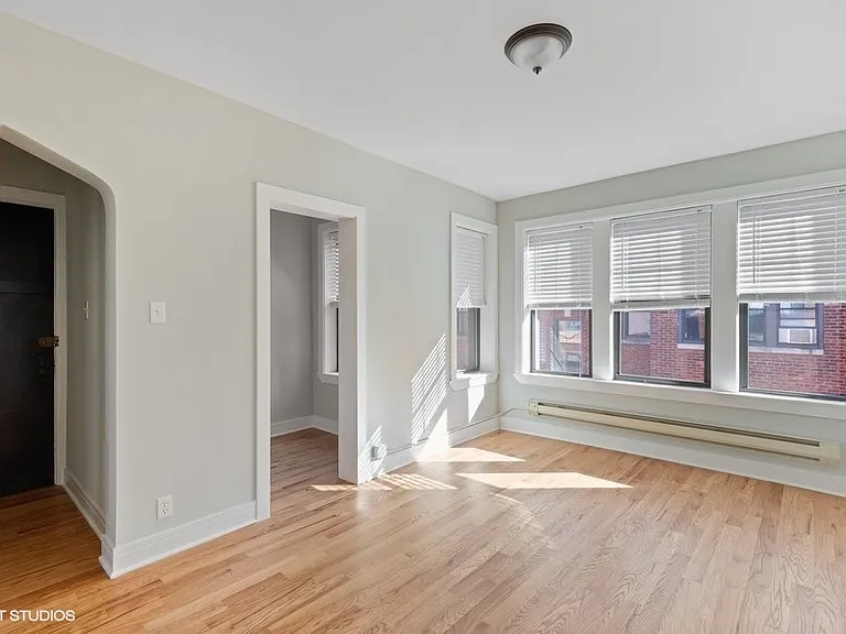 4407 N Wolcott — Photo 6