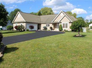 50 Shara Pl, Pittsford, NY 14534