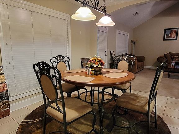 5th image of 100 Cove Creek Dr