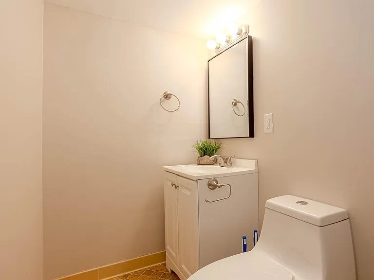 3959 Wedgewood Dr #5 — Photo 3