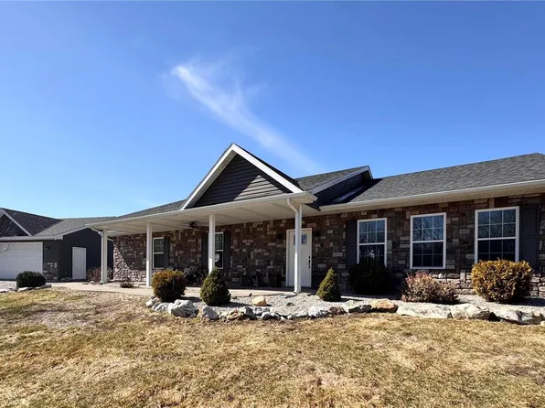 15637 Short Line Trl, New London, MO 63459