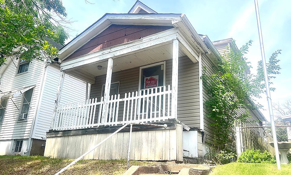 1st image of 4557 Newport Ave