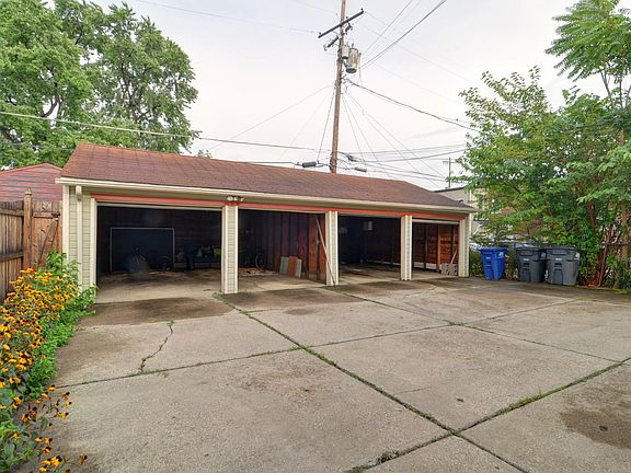 3rd image of 1661 Mars Ave #3