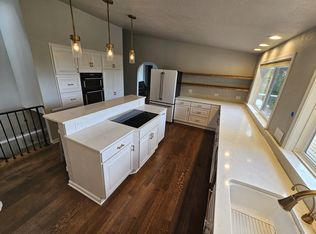 9030 NE 161st Pl, Kenmore, WA 98028