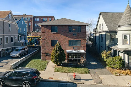 136 School St Photo 1