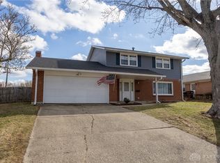 408 Ridgewood Dr, Fairborn, OH 45324
