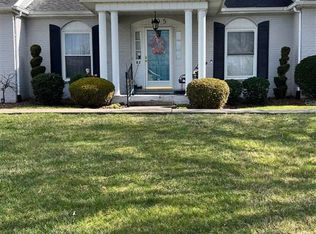 105 Regency Ct APT E2, Campbellsville, KY 42718