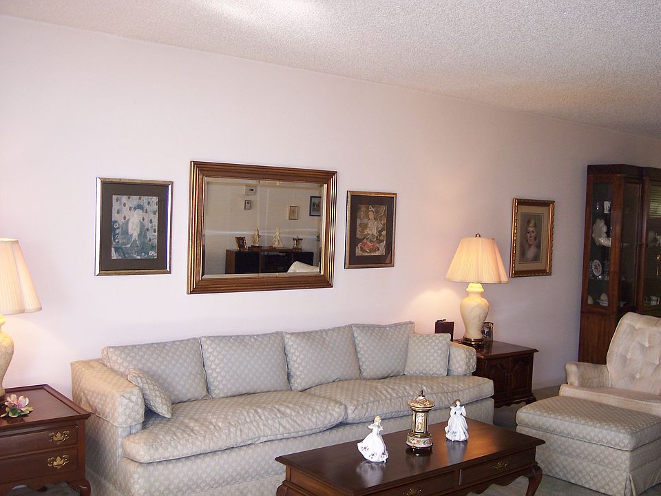LIVINING ROOM