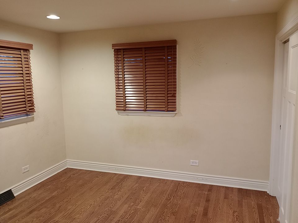 1st image of 268 Oxford Ave