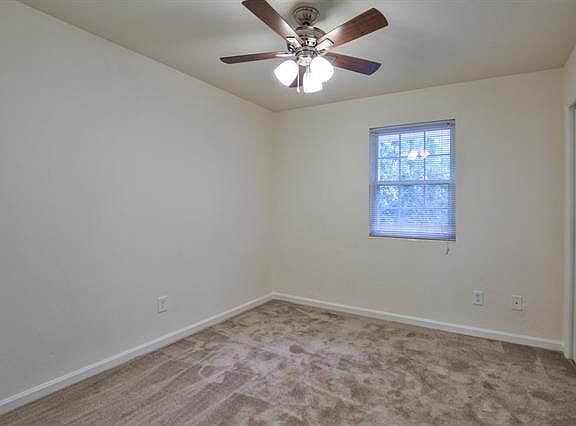 5th image of 1219 Crestview Ave APT D