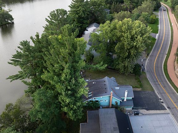 4th image of 215 Canyon Rd