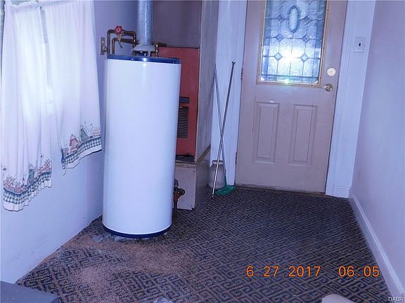 3rd image of 2308 Cardinal Ave