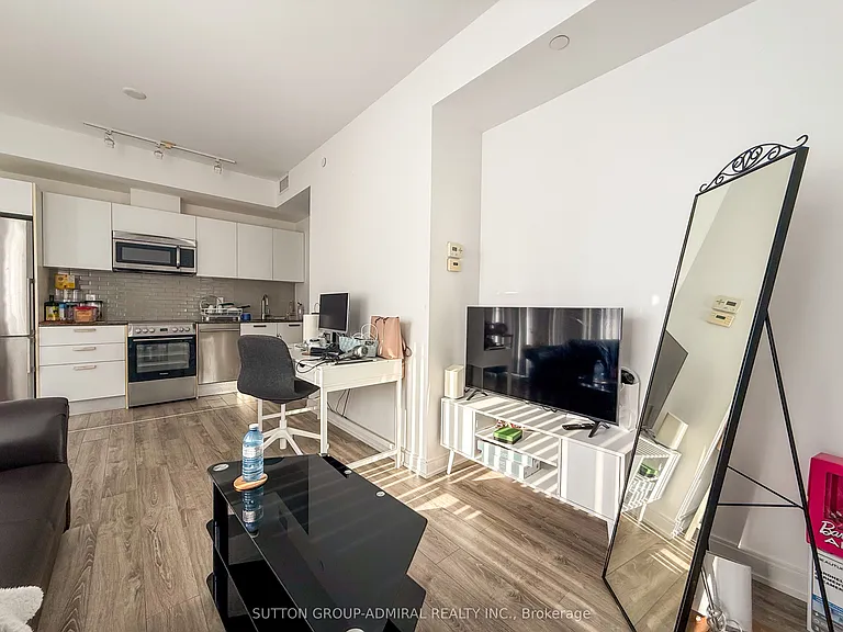 42 Charles St E #2204 — Photo 7