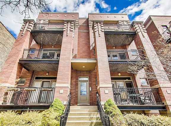 2nd image of 2627 N Sheffield Ave APT 102
