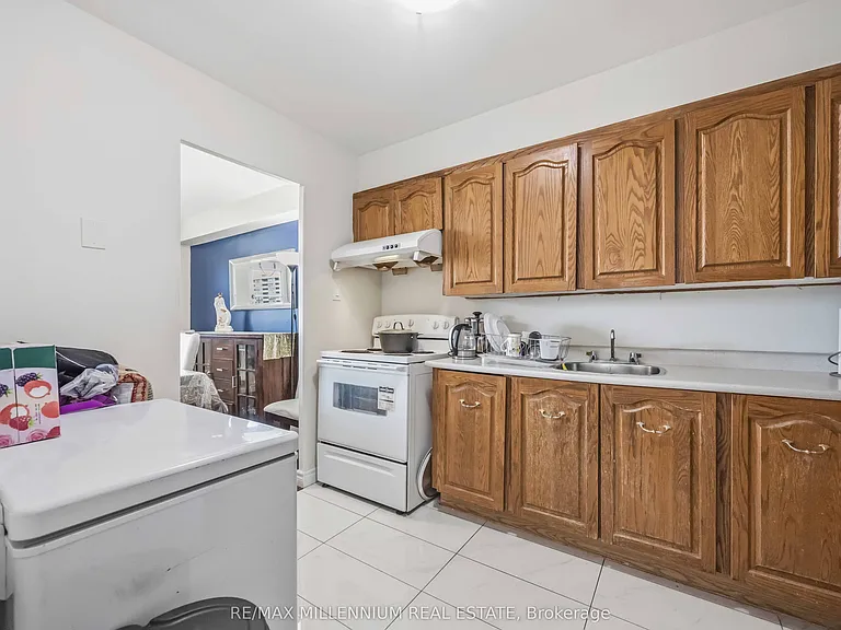 2550 Pharmacy Ave #1107 — Photo 24