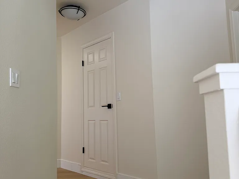 121 Beacon St — Photo 3
