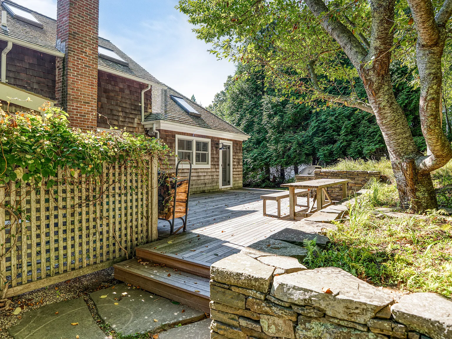 Refreshed Cottage — Photo 4