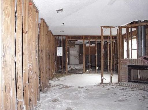 2nd image of 1524 Virginia Marie St