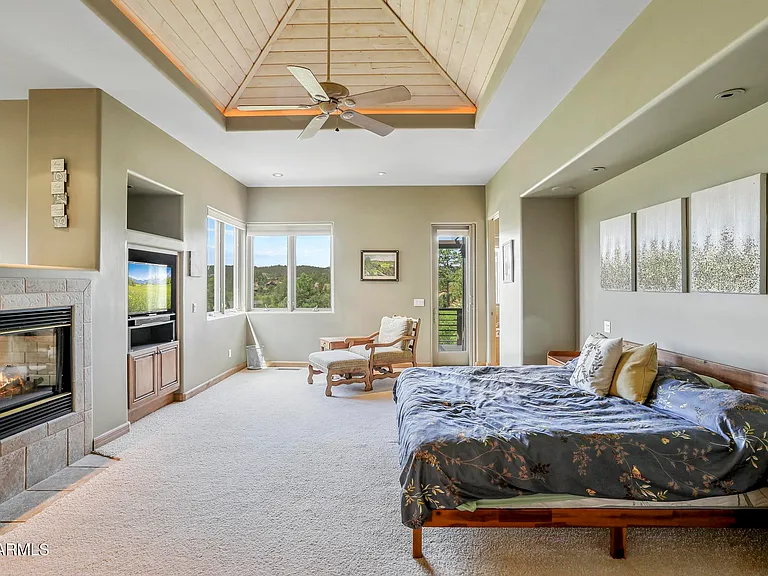 804 N Grapevine Dr — Photo 19