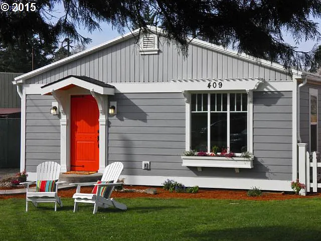 409 Dayton Ave photo 1