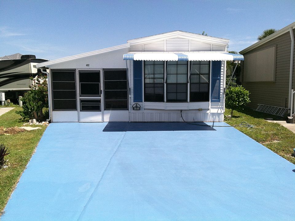 1st image of 492 Nettles Blvd