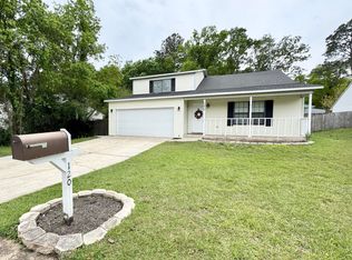 120 Palmetto Dr, Crestview, FL 32539