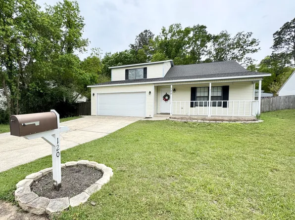 120 Palmetto Dr, Crestview, FL 32539
