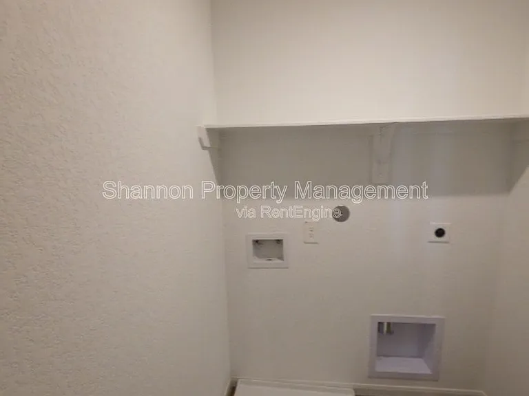 5730 Finely Run St — Photo 26