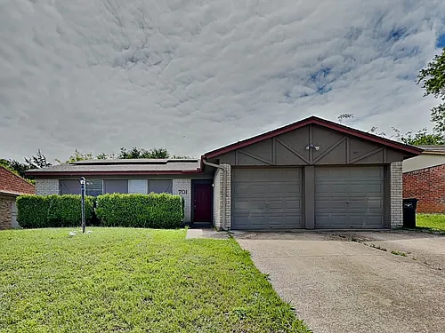 701 Admiralty Way Photo 1