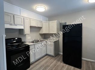 1410 S Center Rd APT 4, Saginaw, MI 48638