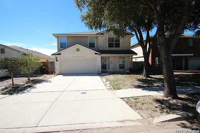 4 bed, 3.5 bath, 2676 sqft, $2,200 — Photo 2