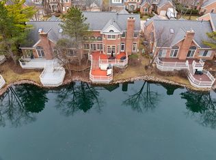 2525 S Monticello Pl, Westchester, IL 60154