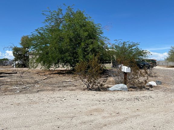 3rd image of 19306 W Catalina Dr