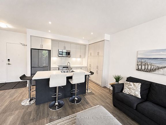 3rd image of 375 Sea Ray Ave #123