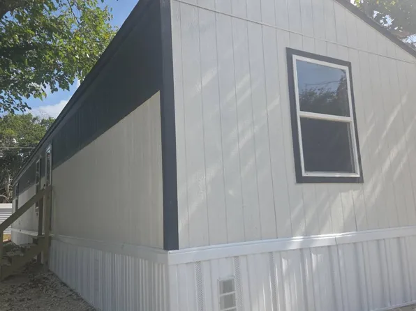 1400 E Avenue H Trailer 33, Nolanville, TX 76559