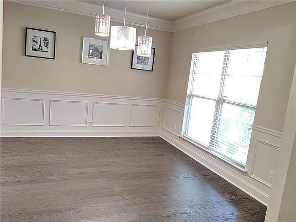 5th image of 490 Tuscany Walk Ln