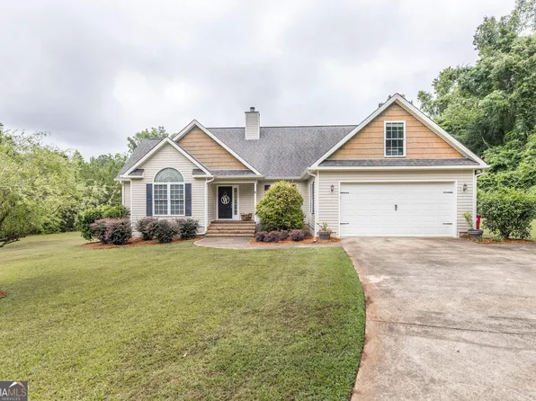 5606 Charles Dr, Macon, GA 31210