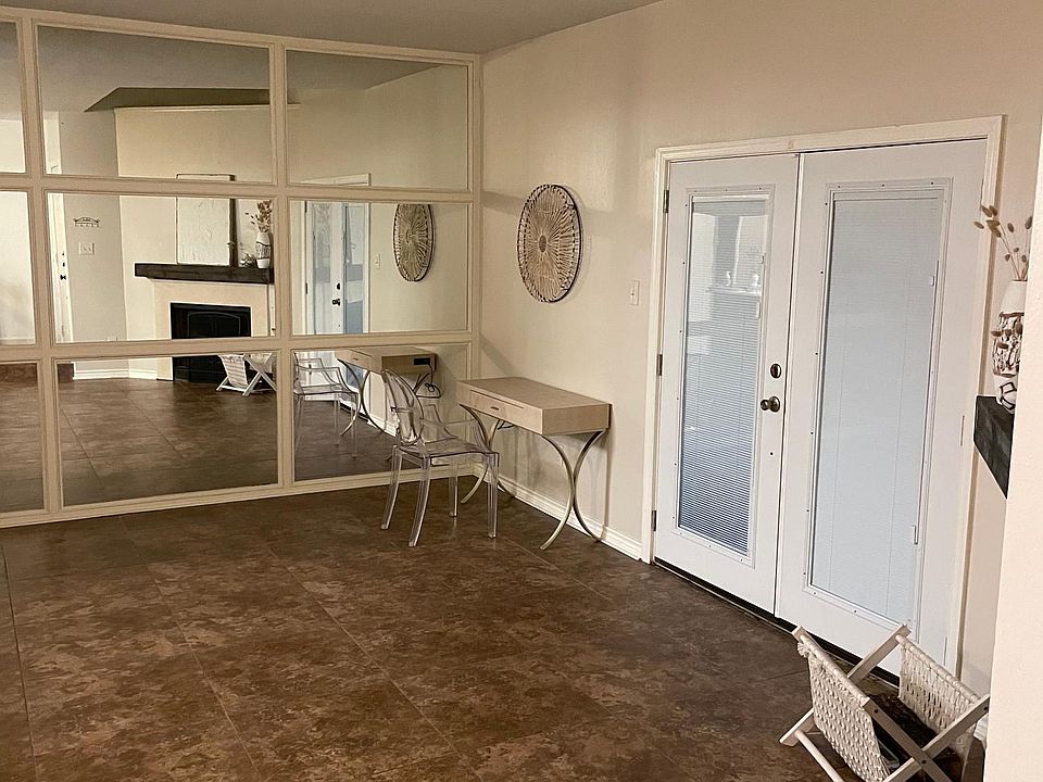 1st image of 1620 Wellington Pl APT 305