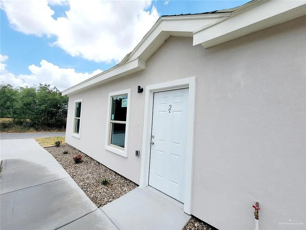 3 bed, 2.0 bath, 1000 sqft, $1,175 — Photo 4