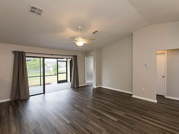 4th image of 6102 Sanderling Dr