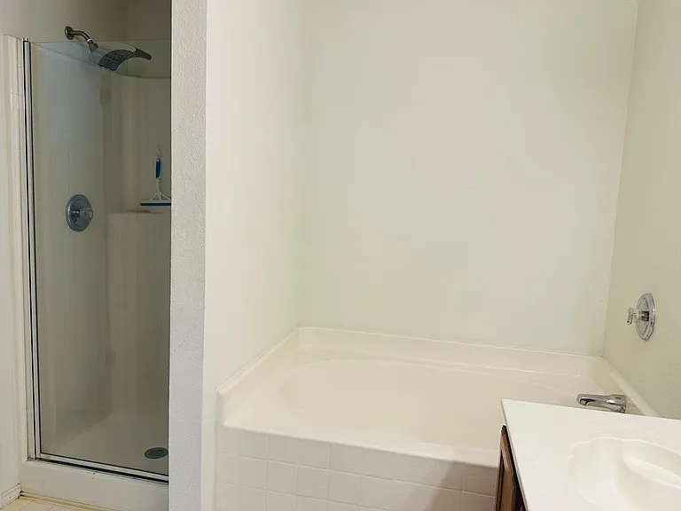 765 Lowe Dr — Photo 8