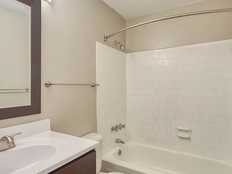 Tidemill Farms Apartments — Photo 6