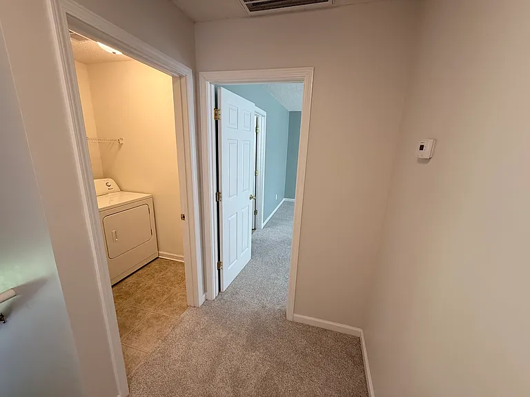 1026 Village Green Ln — Photo 30
